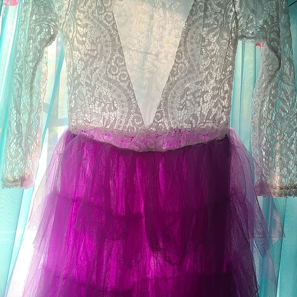 Girls dresses sz 8 - Picture 10 of 10